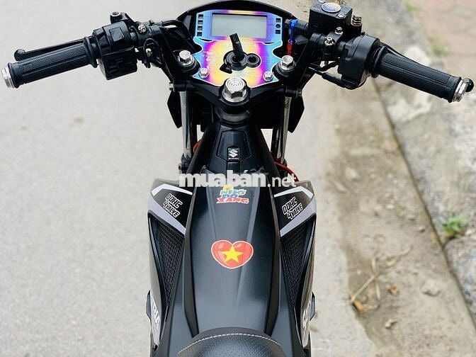 SUZUKI SATRIA 150 ĐEN BÓNG MÁY ZIN CHẤT CHÍNH CHỦ