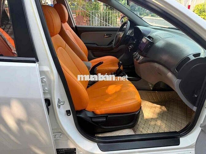 Hyundai Avante 1.6 số sàn đời cuối 2013