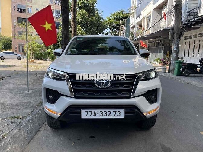 Toyota Fortuner 2022 2.4 4x2 AT - 33000 km
