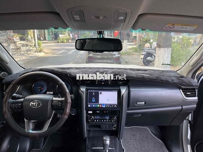 Toyota Fortuner 2022 2.4 4x2 AT - 33000 km