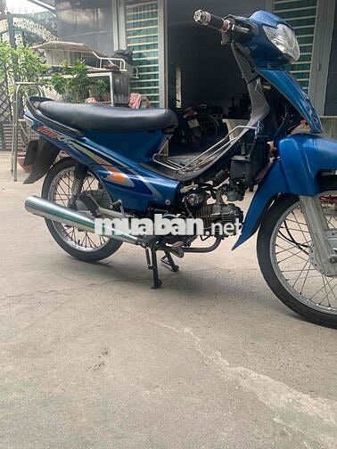 Xe alpha lốc đen 2002