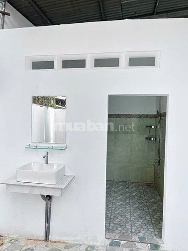 Ngộp bán nhà đường Lê Minh Nhựt, Củ Chi, 100m2, Sổ hồng , 650 triệu