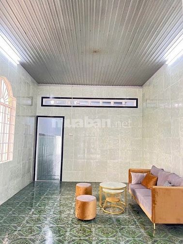 Ngộp bán nhà đường Lê Minh Nhựt, Củ Chi, 100m2, Sổ hồng , 650 triệu