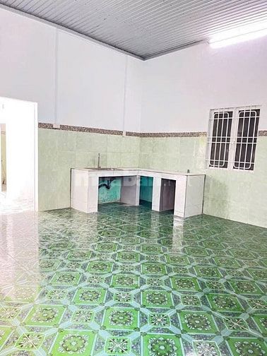 Ngộp bán nhà đường Lê Minh Nhựt, Củ Chi, 100m2, Sổ hồng , 650 triệu
