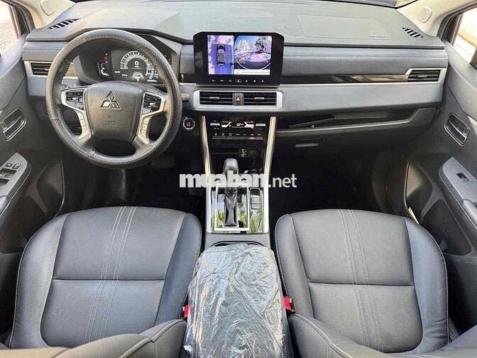 Mitsubishi Xpander Cross 2023 - 6000 km