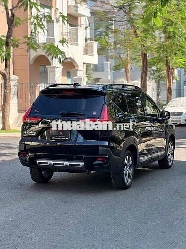 Mitsubishi Xpander Cross 2023 - 6000 km