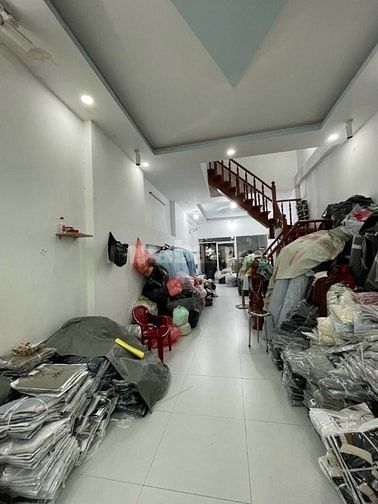 Bán Nhà Riêng Lạc Long Quân- Tân Binh - Xe Hơi Đỗ Cửa 125m2 chỉ 12 tỷ