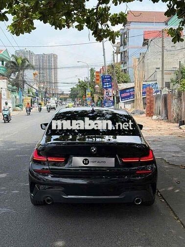 BMW 3 Series 2021 320i M Sport - 31000 km