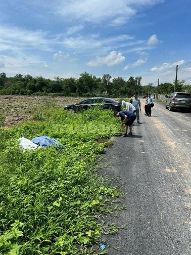 cần bán đất mặt tiền đường Trừ Văn Thố 23, vị trí đắc địa, tiềm năng
