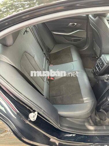 BMW 3 Series 2021 320i M Sport - 31000 km