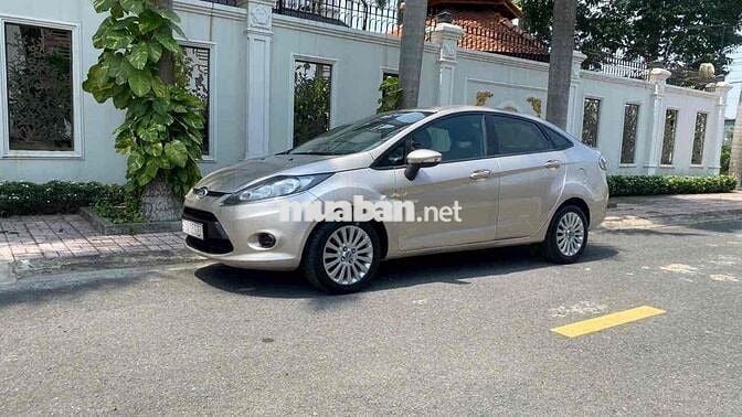 Ford Fiesta 2011 - 81000 km tìm đối thủ cùng đời