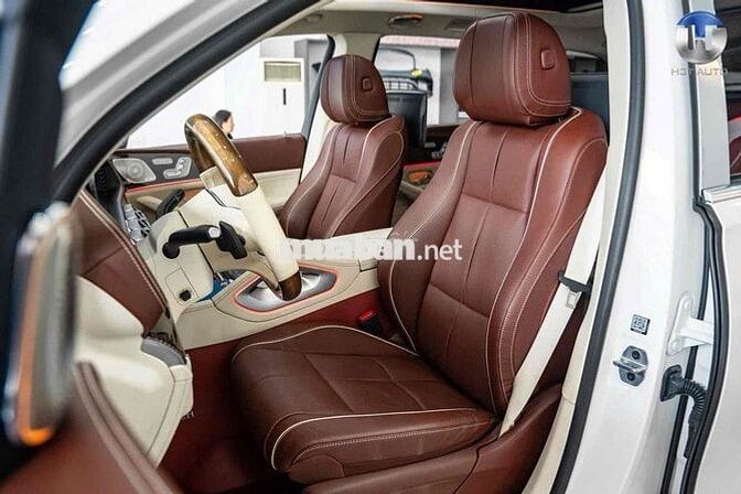 Mercedes Benz GLC Class 2022 - 10000 km