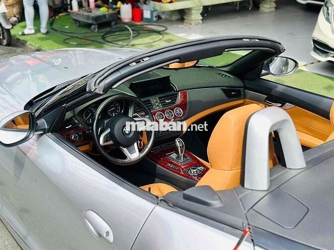 BMW Z4 sDrive20i Roadster Model 2015