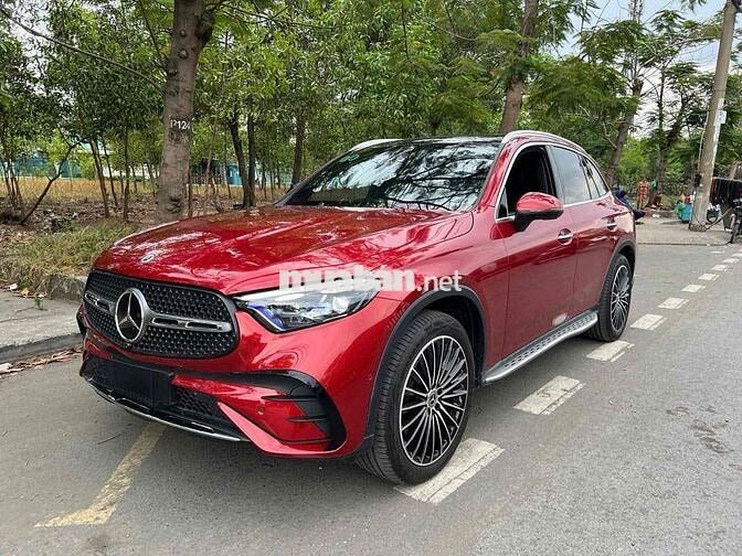 Mercedes Benz GLC 2023 GLC 300 - 12000 km
