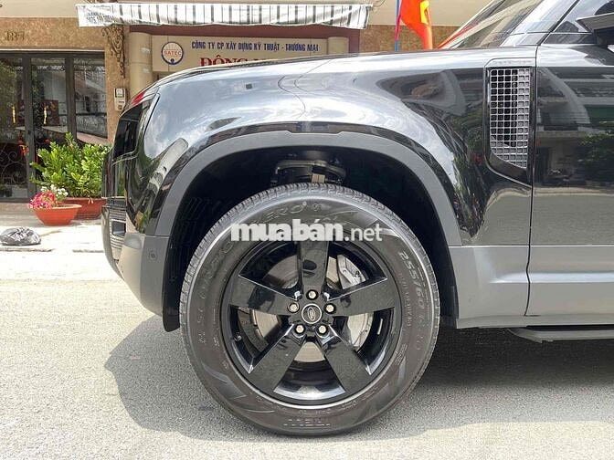 LandRover Defender 2023 110 HSE AT - 8200