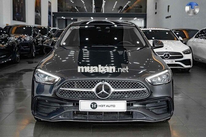 Mercedes Benz C Class 2022 C300 AMG - 9200 km