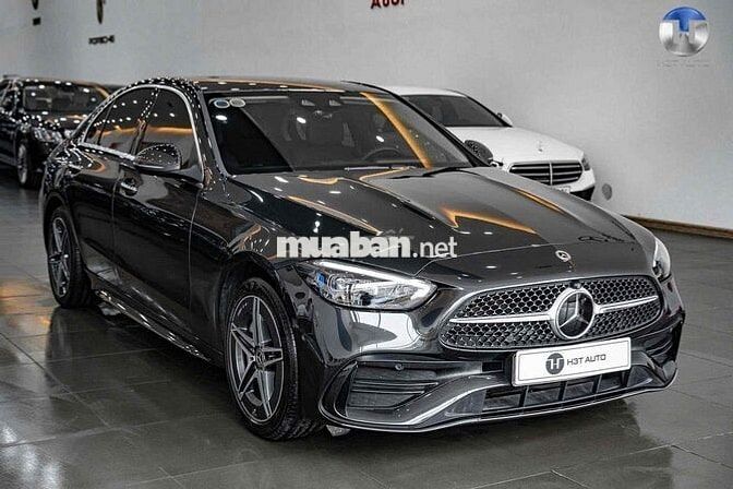 Mercedes Benz C Class 2022 C300 AMG - 9200 km