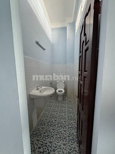 Cho thuê nhà mặt tiền 329 Tân Sơn Nhì, Tân Sơn Nhì, Tân Phú