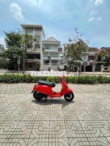 Vespa giá sập sàn