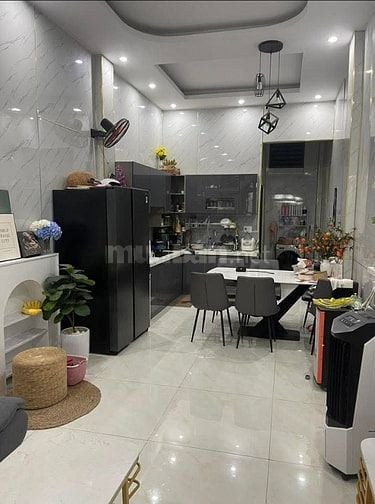 Nhà mặt tiền đường Trịnh Như Khuê