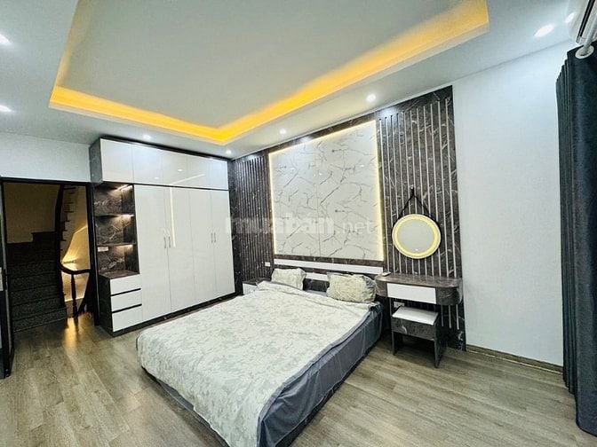 👉 5,x tỷ 35m2 có ngay nhà 5 tầng, sát Timecity: lô góc- 3 mặt thoáng.