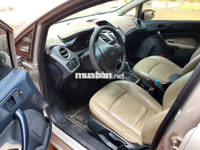 Ford Fiesta 2011 1.6 AT Sedan Xe Rin