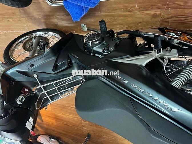 xe 9 chủ đi ít còn mới