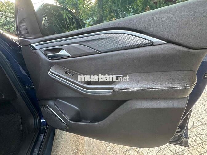 VinFast Lux SA2.0 2021