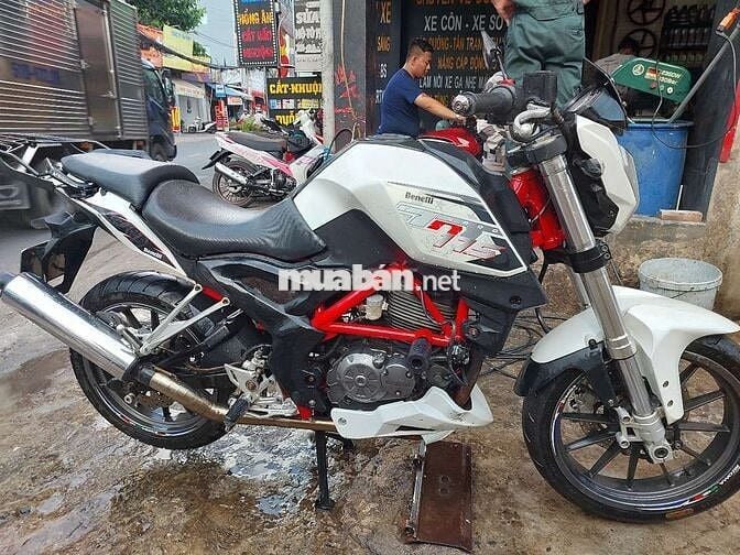 Benelli TNT 175 date 2018
