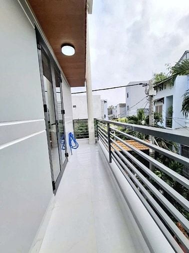 Nhà 3 tầng sổ hồng 1,85 tỷ Huỳnh Tấn Phát gần Cầu Phú Xuân Q7 