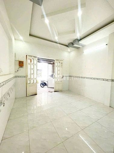 Kẹt tiền bán gấp nhà Trần Thị Cẩm, Củ Chi, Sổ hồng, 135m2, 705 triệu