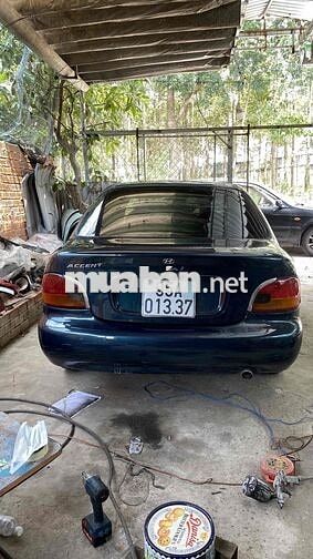 Hyundai Accent sơn xi sạch sẽ 4 vỏ mới đăng kiểm c