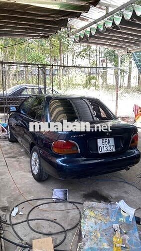 Hyundai Accent sơn xi sạch sẽ 4 vỏ mới đăng kiểm c