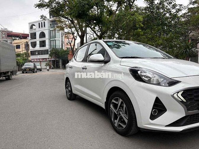 Hyundai Grand i10 2023 1.2 AT - 52000 km
