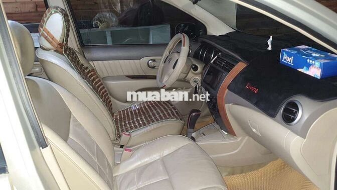 Nissan Grand Livina 7 chỗ máy 1.8 số AT