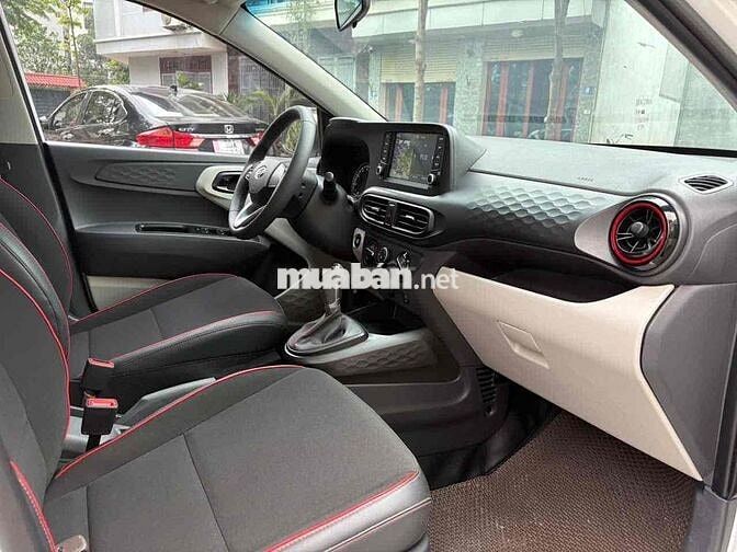 Hyundai Grand i10 2023 1.2 AT - 52000 km