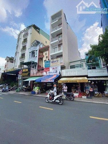 Bán nhà chính chủ hẻm 165 Nguyễn Phúc Nguyên, Quận 3