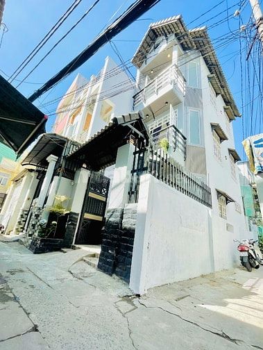 NHÀ HẺM GÒ VẤP - SÁT VÁCH BÌNH THẠNH