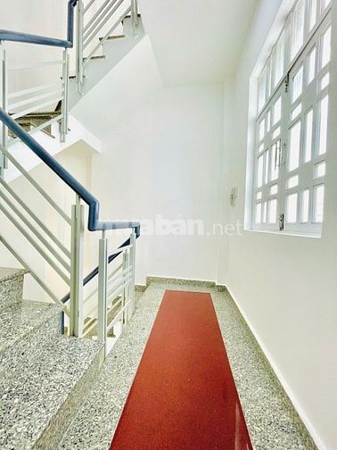 NHÀ HẺM GÒ VẤP - SÁT VÁCH BÌNH THẠNH