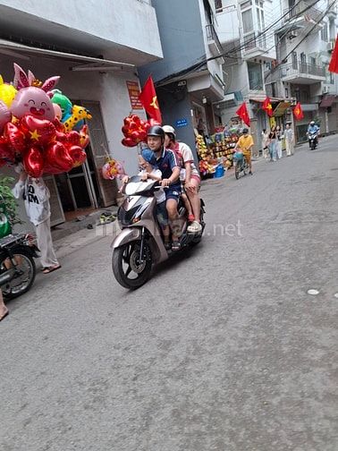NHÀ C4 33M2 MẶT NGÕ THÔNG- Ô TÔ - KINH DOANH - TRẦN QUÝ CÁP - ĐỐNG ĐA