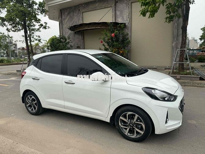 Hyundai Grand i10 2023 1.2 AT - 2000 km