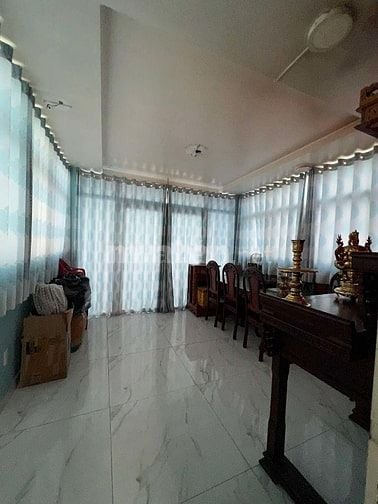Ngộp Ngân Hàng bán gấp nhà 3 tầng HXH giá 5,6 tỷ tại BHH Bình Tân!