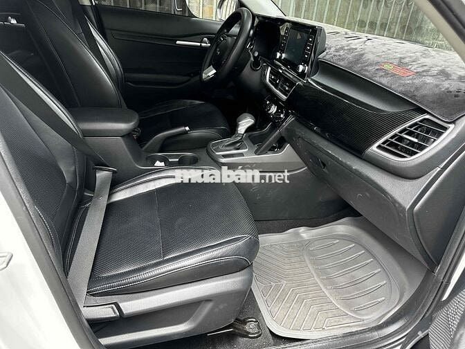 Kia Seltos 2022 Deluxe 1.4 AT - 37000 km