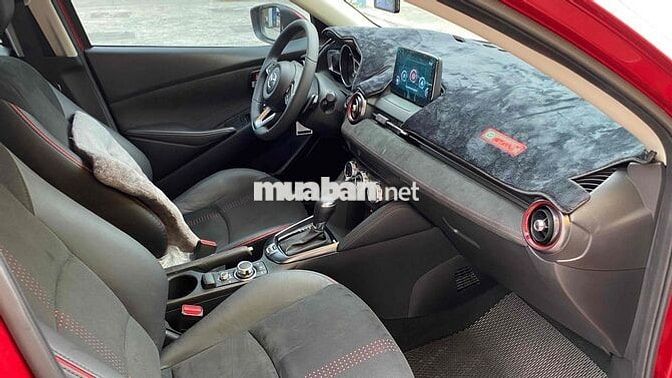 Mazda 2 2024 Luxury 2.300 km Xe Lướt Như Xe Mới