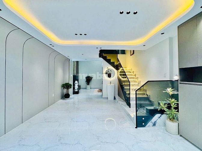 Siêu phẩm 3 lầu +ST tuyệt đẹp CAO CẤP xe hơi để trong nhà Phạm Văn Chi