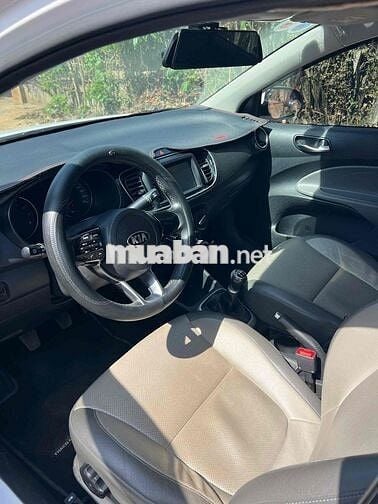Xe Kia Soluto 2019 MT