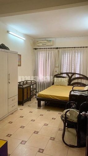 Bán nhà hẻm rộng,cách mặt tiền đường Võ Văn Tần 50 mét,khu phố an ninh