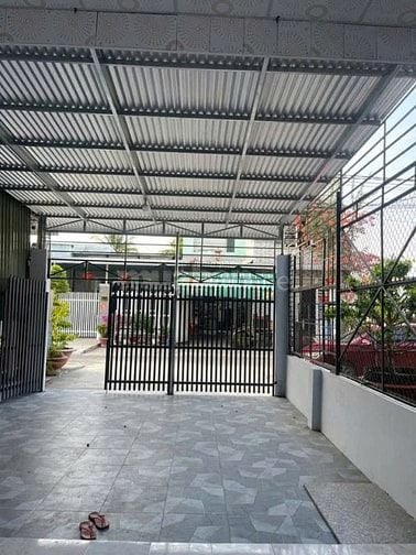 Cần bán gấp nhà 1/ Tân Hiệp 25, Hóc Môn ,Sổ hồng , 100m2, 1 tỷ 060 tr