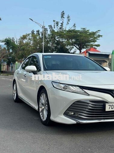 Toyota Camry 2019 2.5Q - 62000 km
