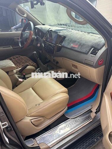 Toyota Fortuner 2009 2.5G số sàn máy Dầu